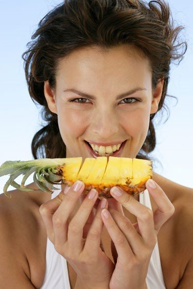 How pineapple helps in digestion